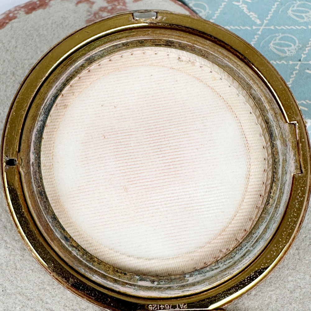 Vintage Stratton Hand Painted Roses Powder Compact Signed Suzy Seriau w/ Box - Picture 8 of 11